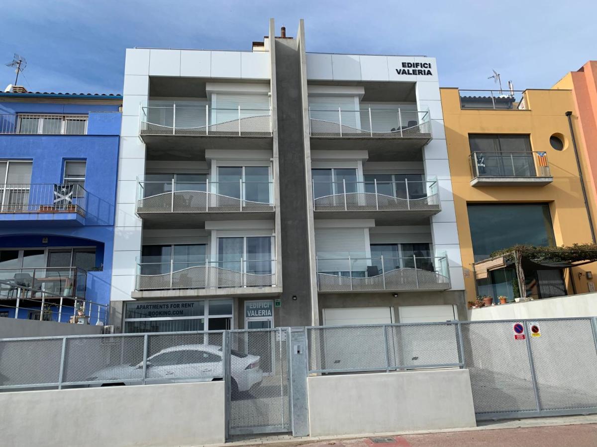 Edifici Valeria Apartment Емпуриабрава Екстериор снимка