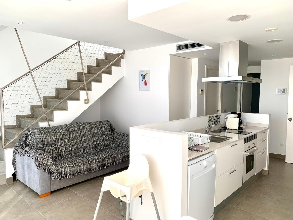 Edifici Valeria Apartment Емпуриабрава Екстериор снимка