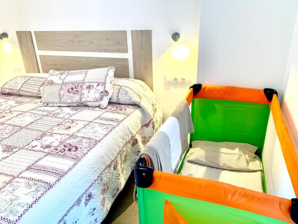 Edifici Valeria Apartment Емпуриабрава Екстериор снимка
