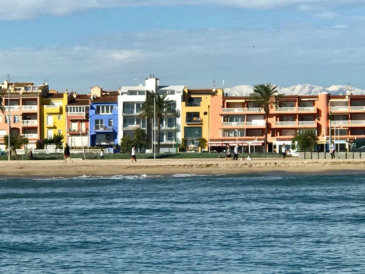 Edifici Valeria Apartment Емпуриабрава Екстериор снимка