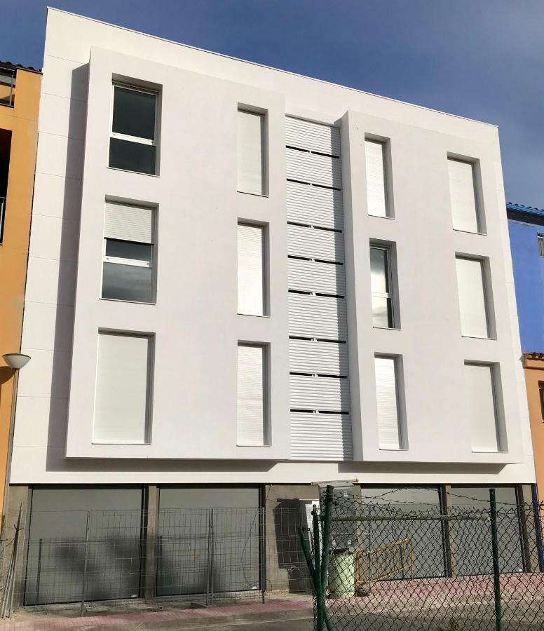 Edifici Valeria Apartment Емпуриабрава Екстериор снимка