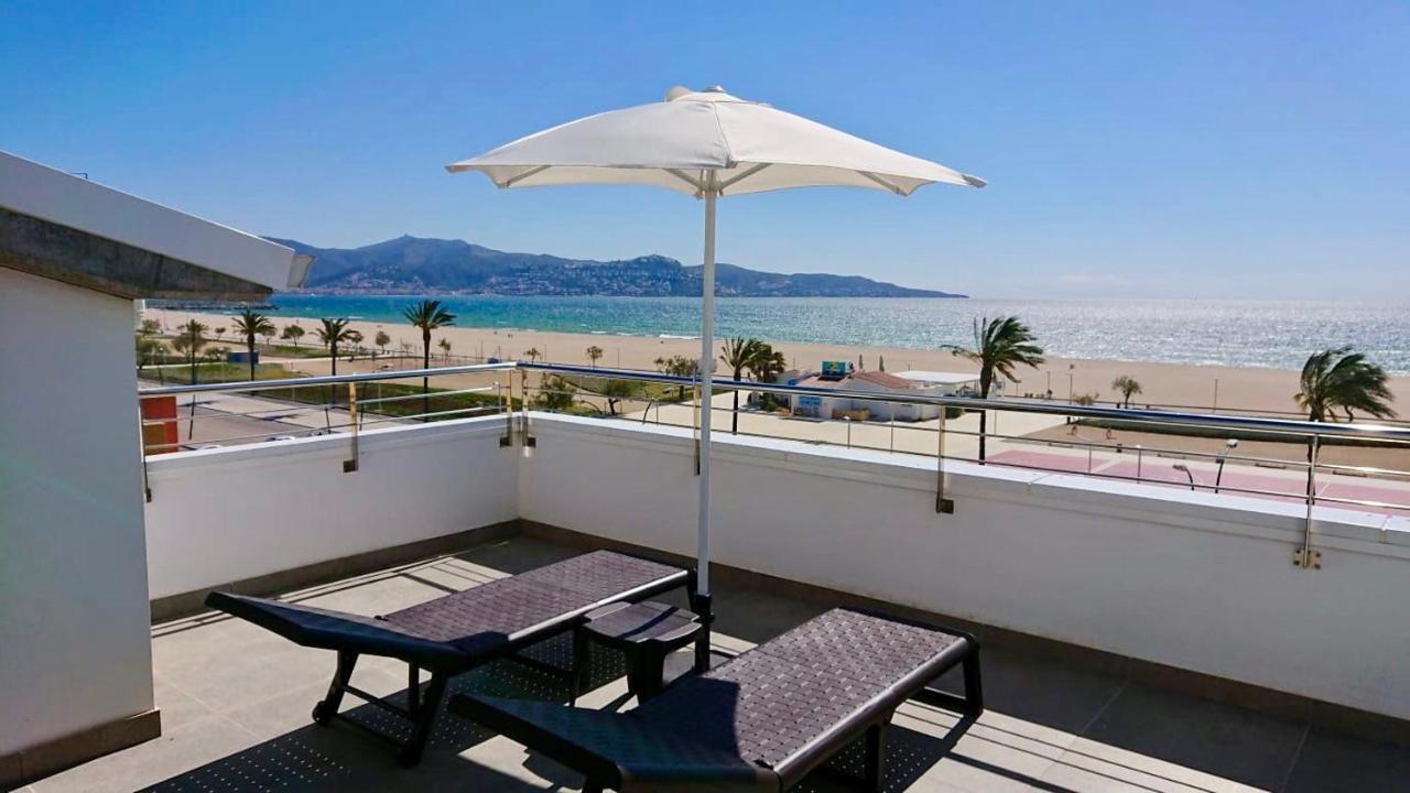 Edifici Valeria Apartment Емпуриабрава Екстериор снимка