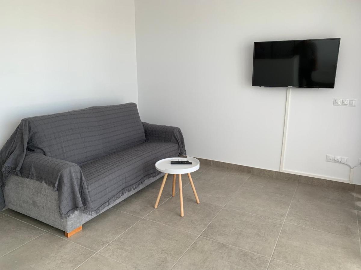 Edifici Valeria Apartment Емпуриабрава Екстериор снимка